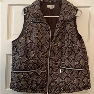 *Studio Works Polyester Vest - Size 1X. LotA1